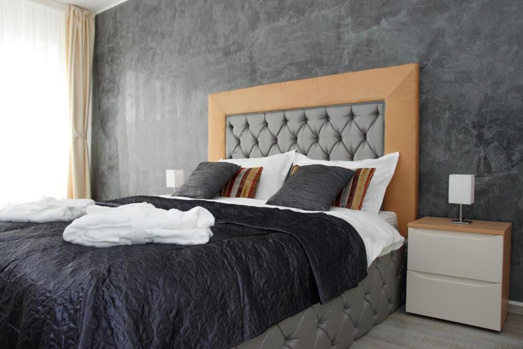 Apartament Safir ブラショフ エクステリア 写真